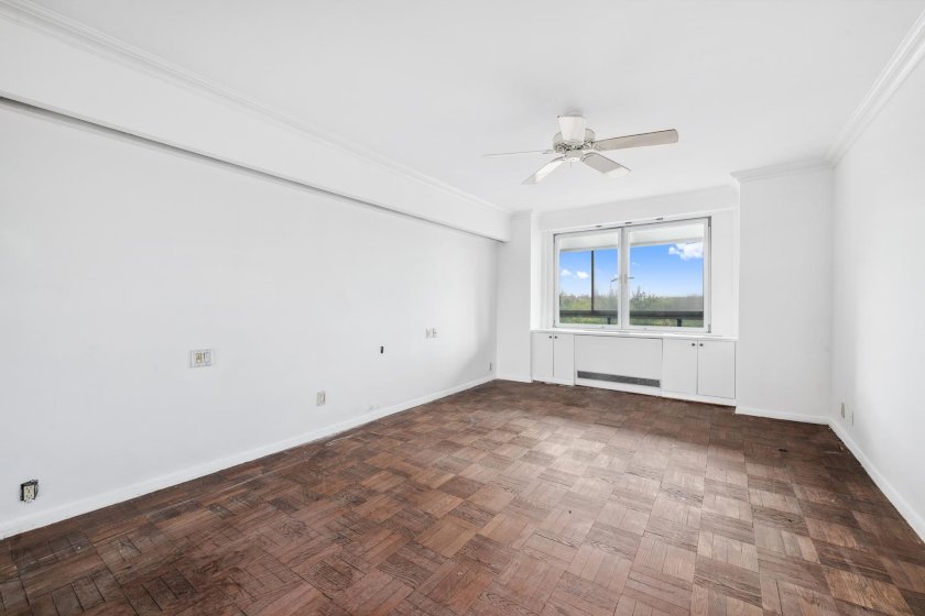 wide photo
