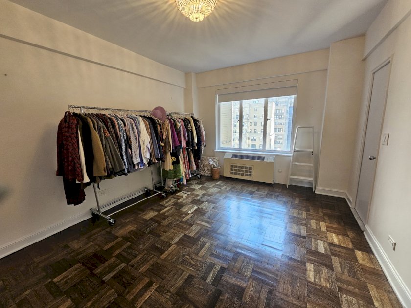 wide photo