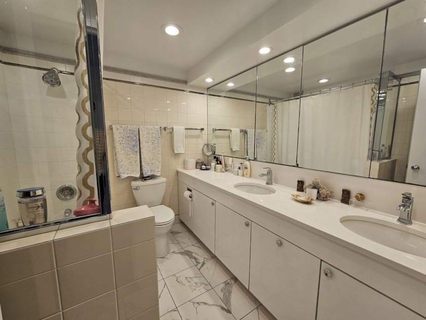 wide photo