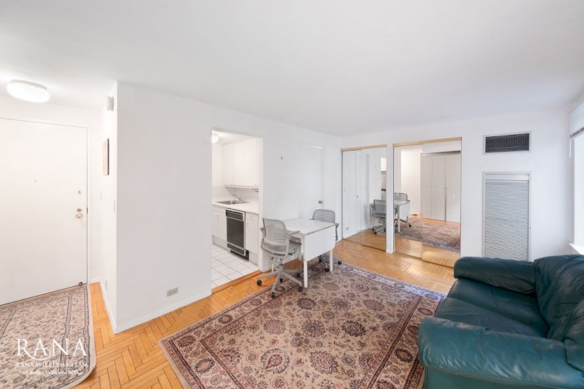 wide photo