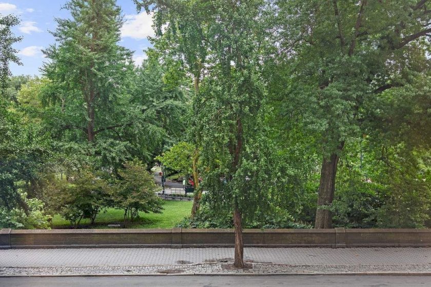 wide photo
