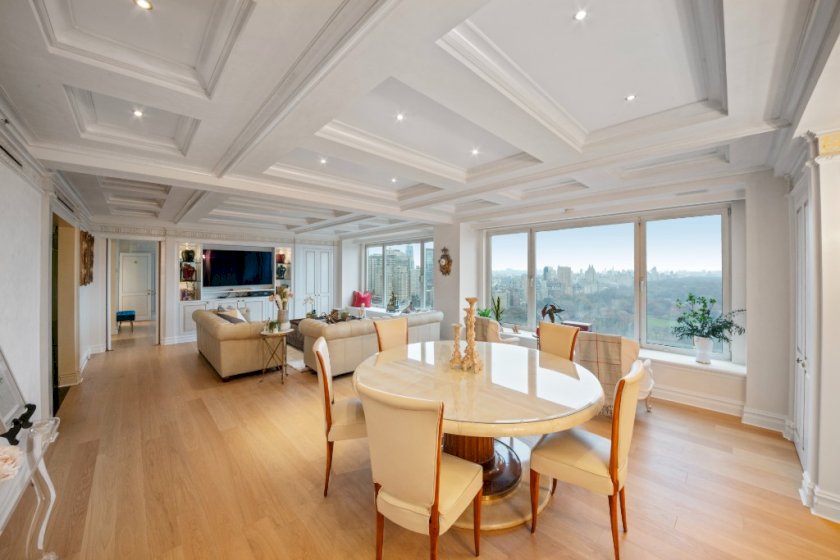 wide photo