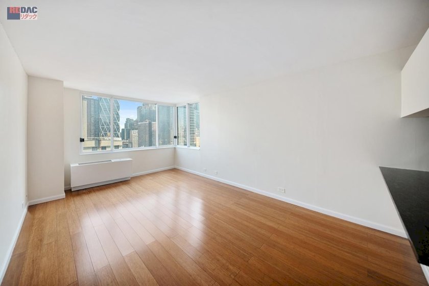 wide photo