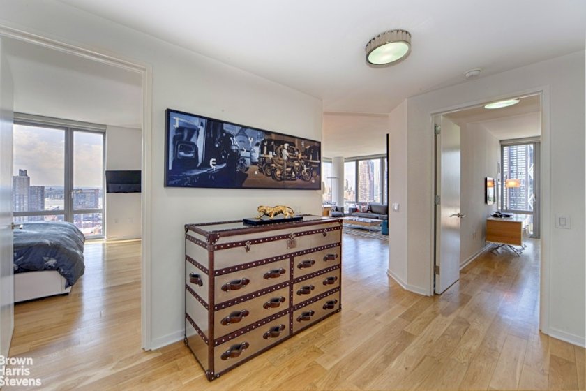 wide photo