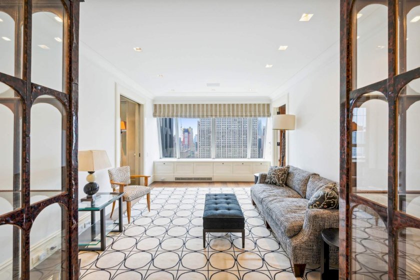 wide photo
