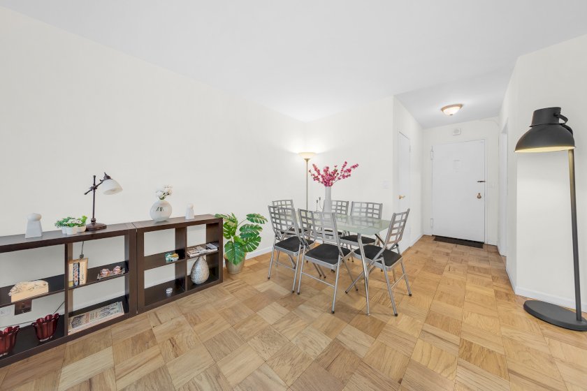 wide photo