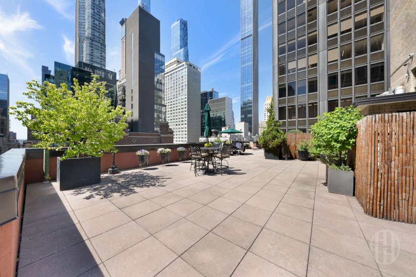 wide photo