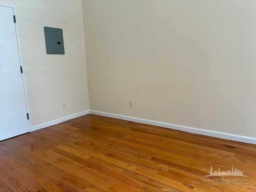 wide photo