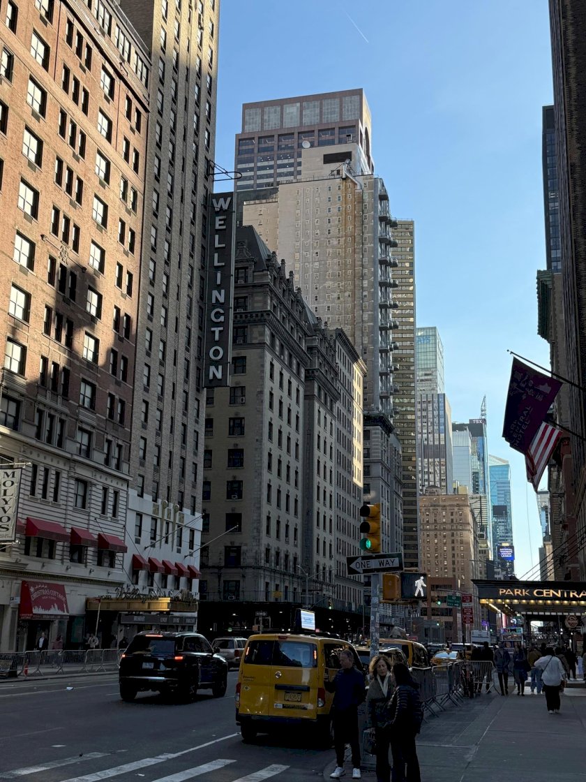 wide photo