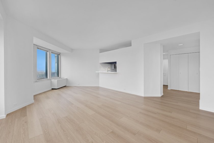 wide photo