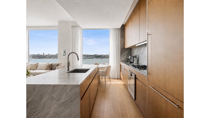 wide photo