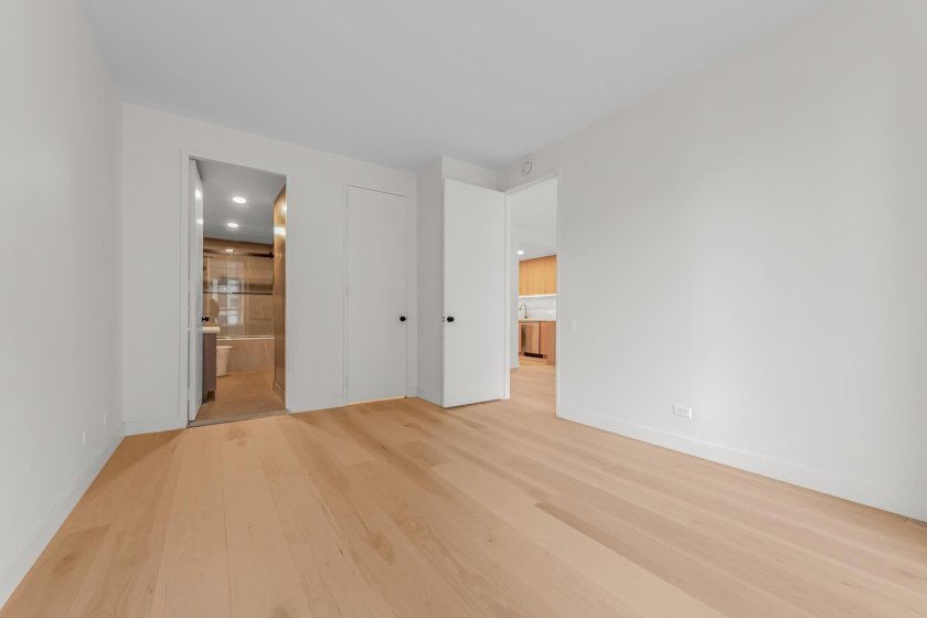 wide photo