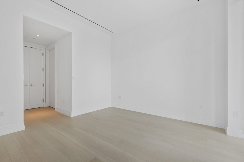 wide photo