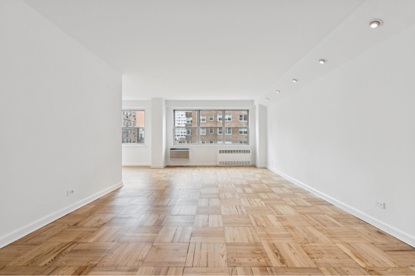 wide photo