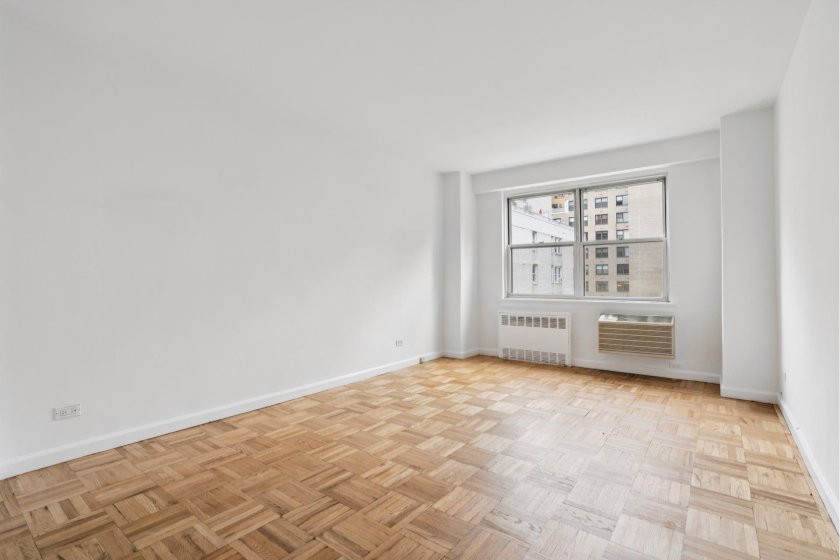 wide photo