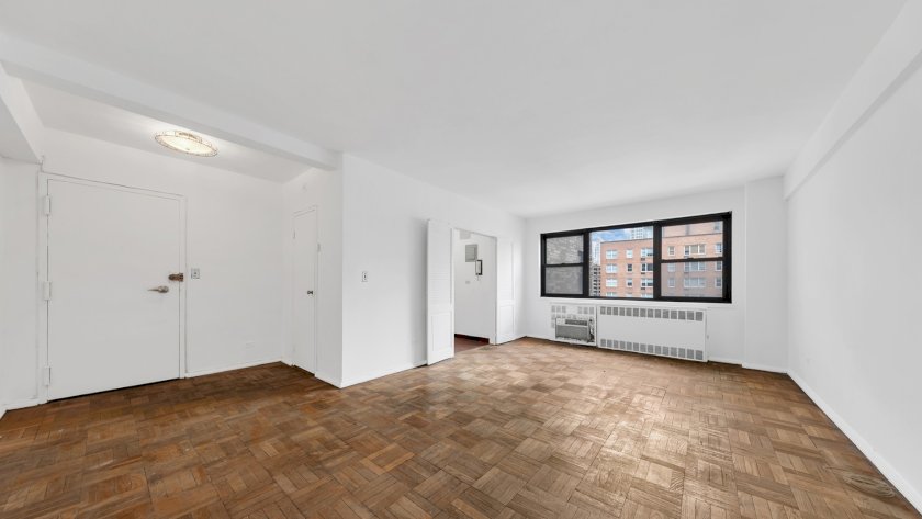 wide photo