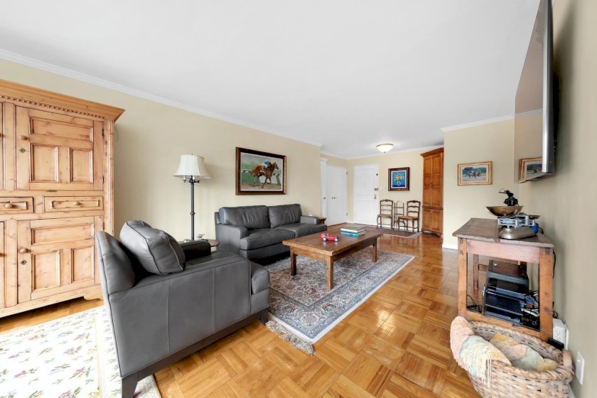 wide photo