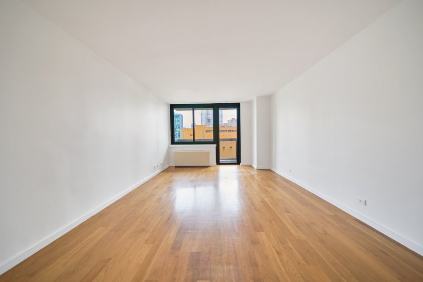 wide photo