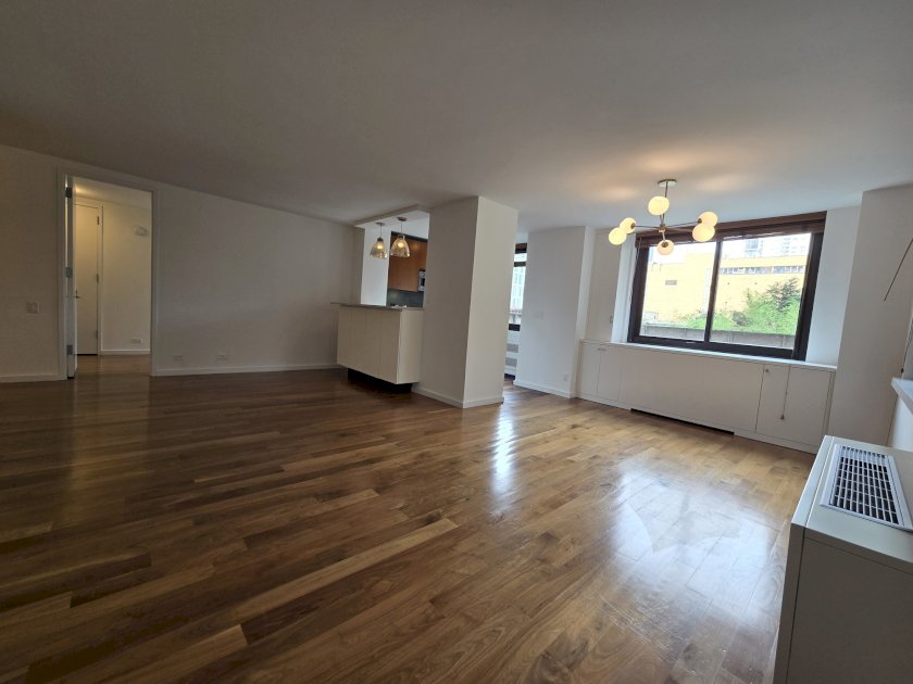 wide photo