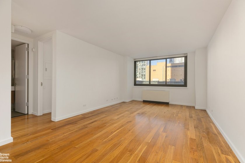 wide photo