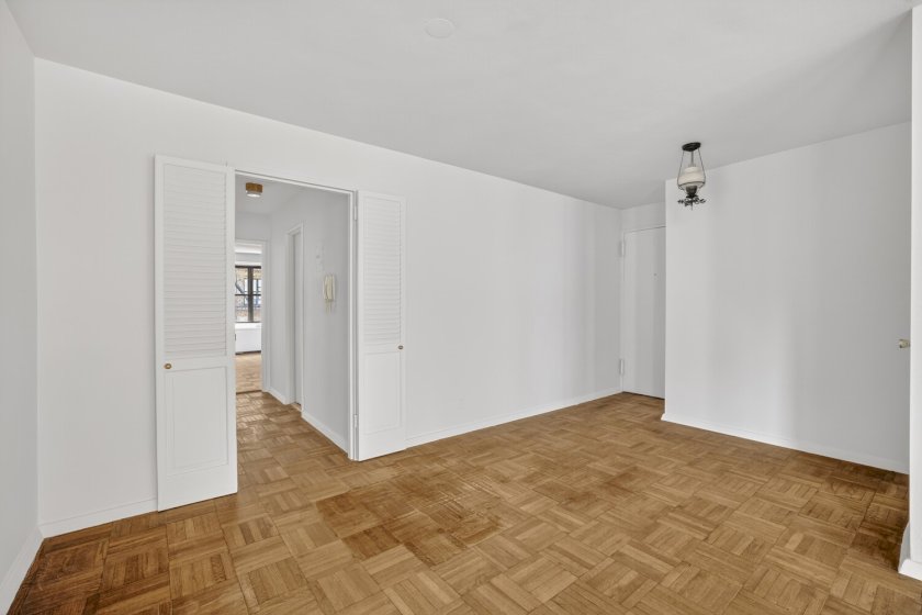 wide photo