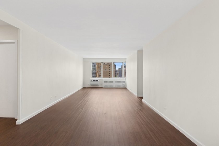 wide photo