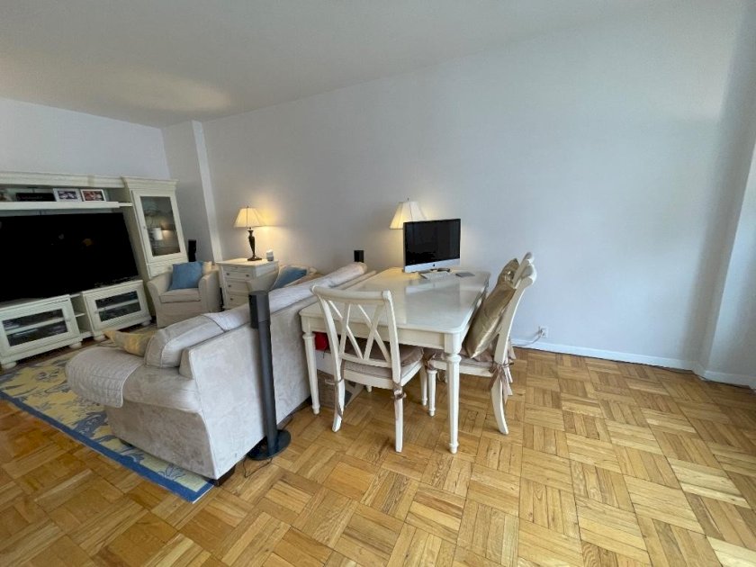 wide photo