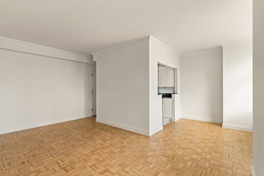 wide photo