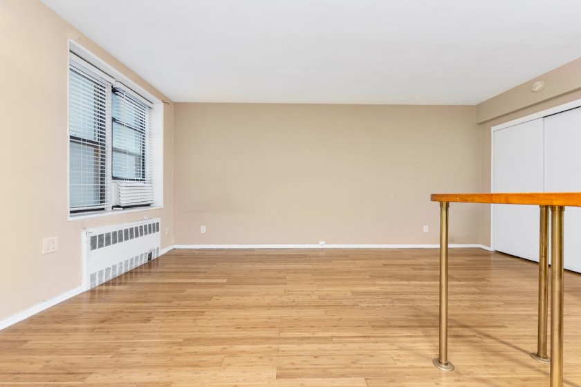 wide photo