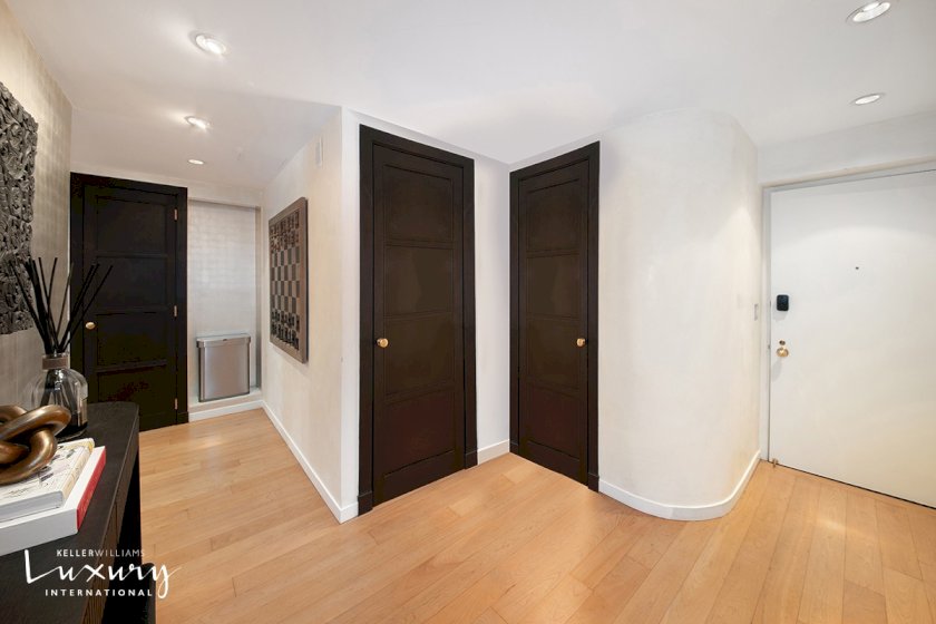 wide photo