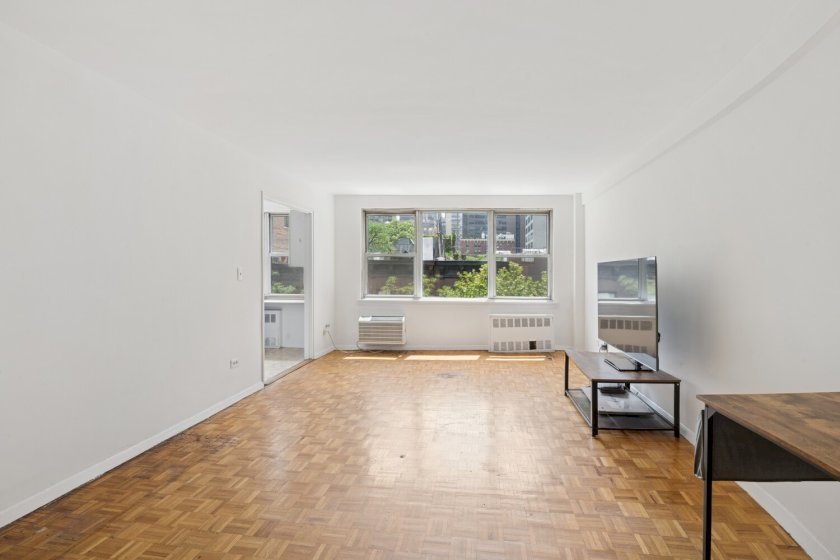 wide photo