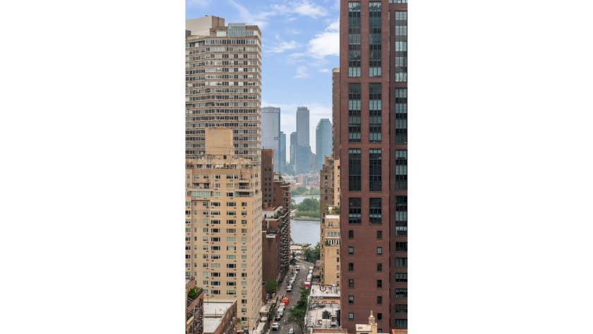 wide photo