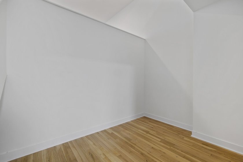 wide photo
