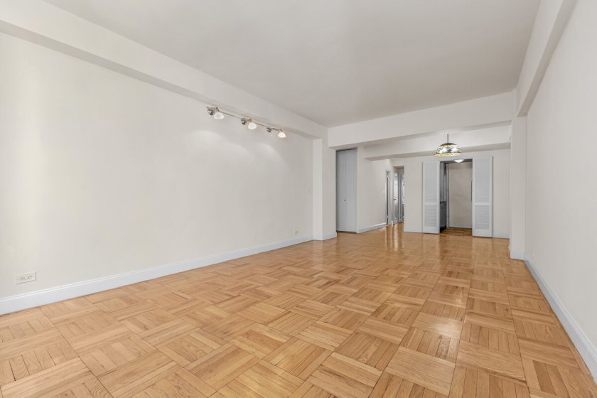 wide photo