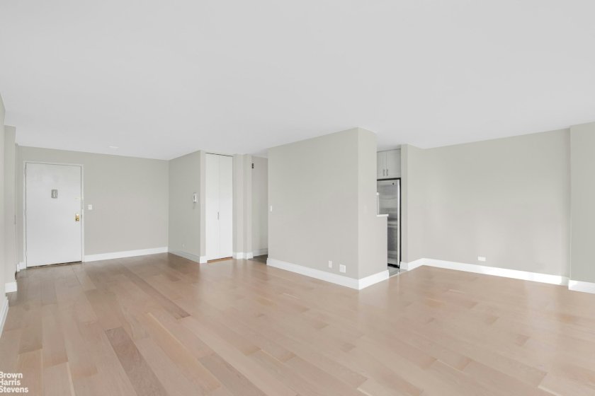 wide photo