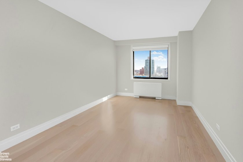 wide photo