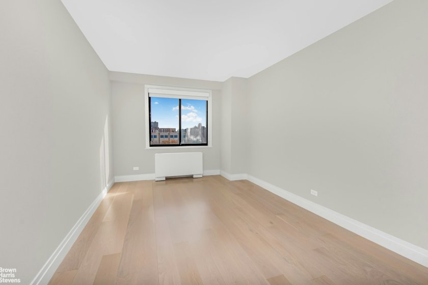 wide photo
