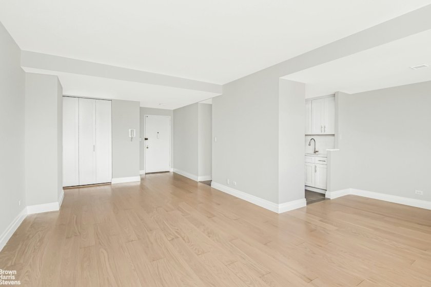 wide photo