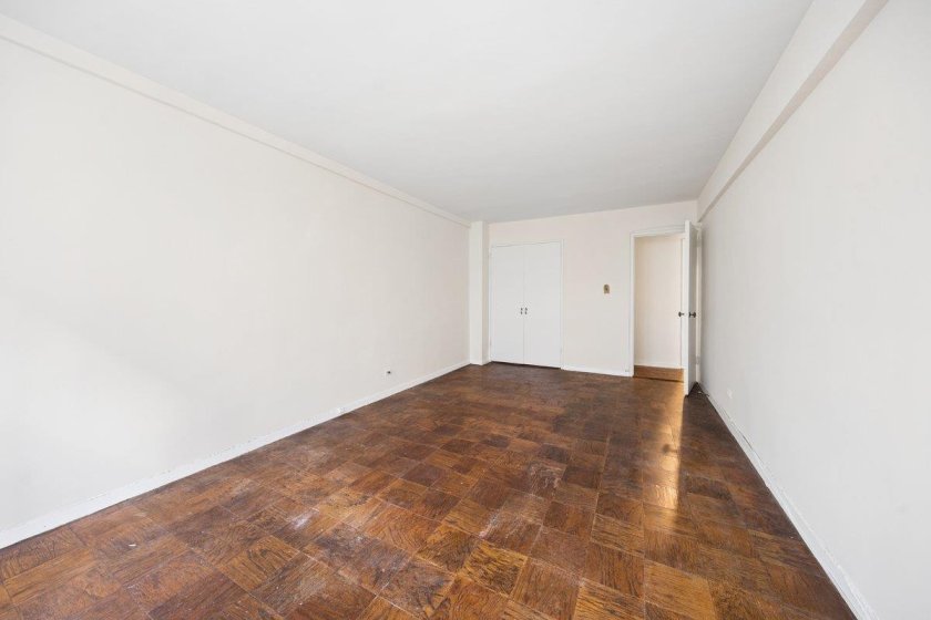 wide photo