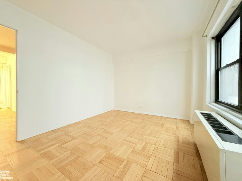 wide photo