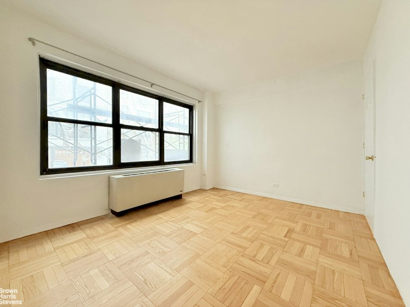 wide photo