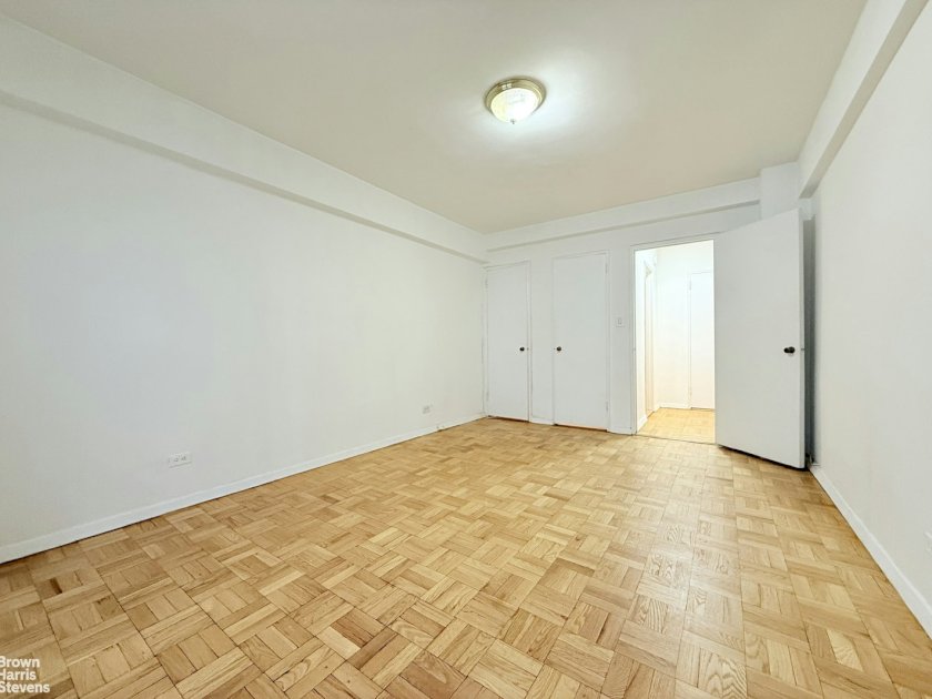 wide photo