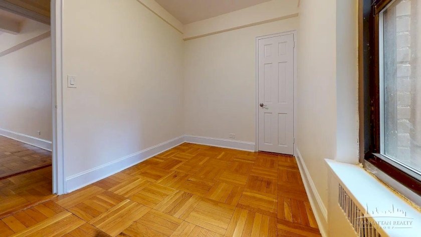 wide photo