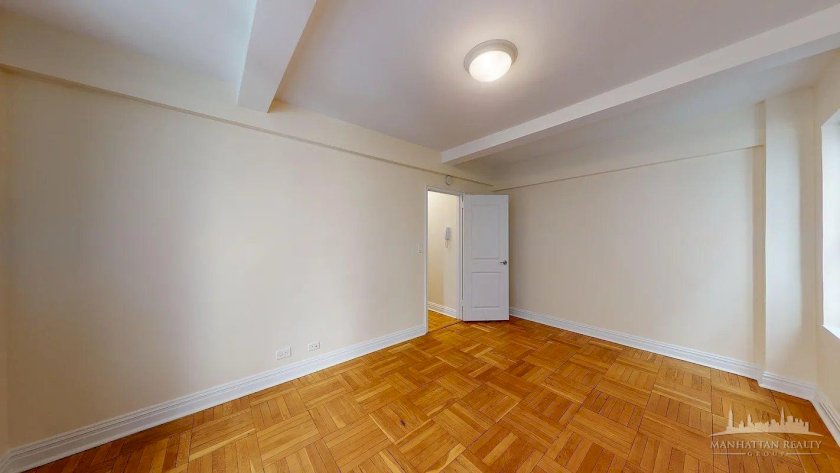 wide photo