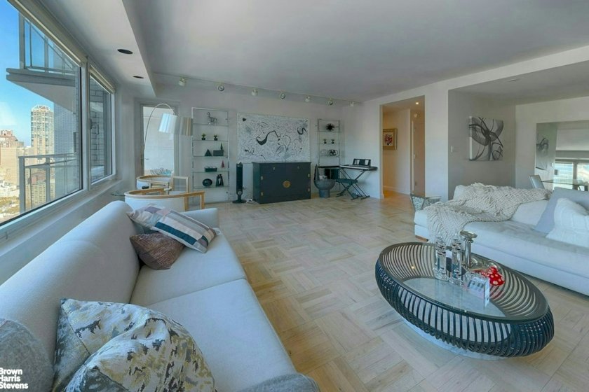 wide photo
