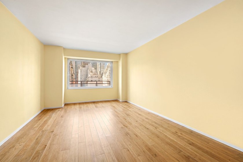 wide photo