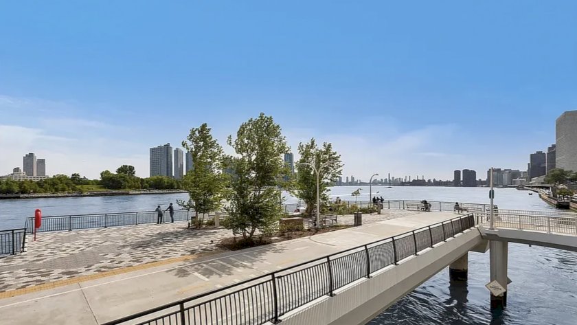 wide photo