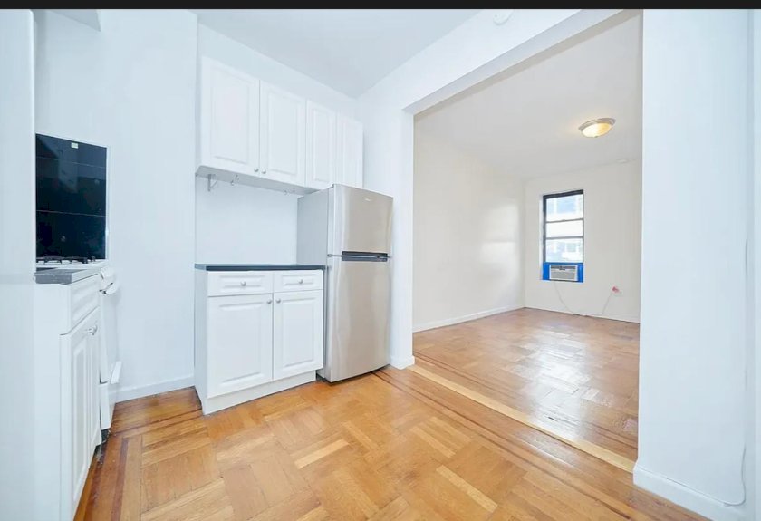wide photo