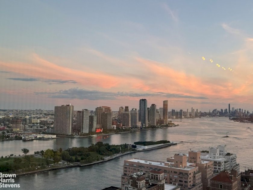 wide photo