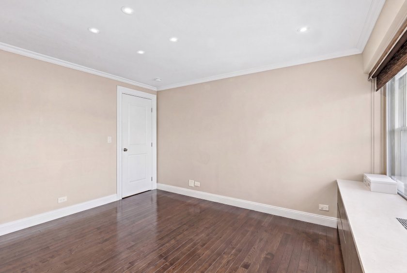 wide photo